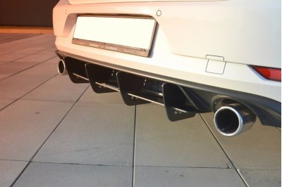 Диффузор заднего бампера на Volkswagen Golf VII GTI рестайл